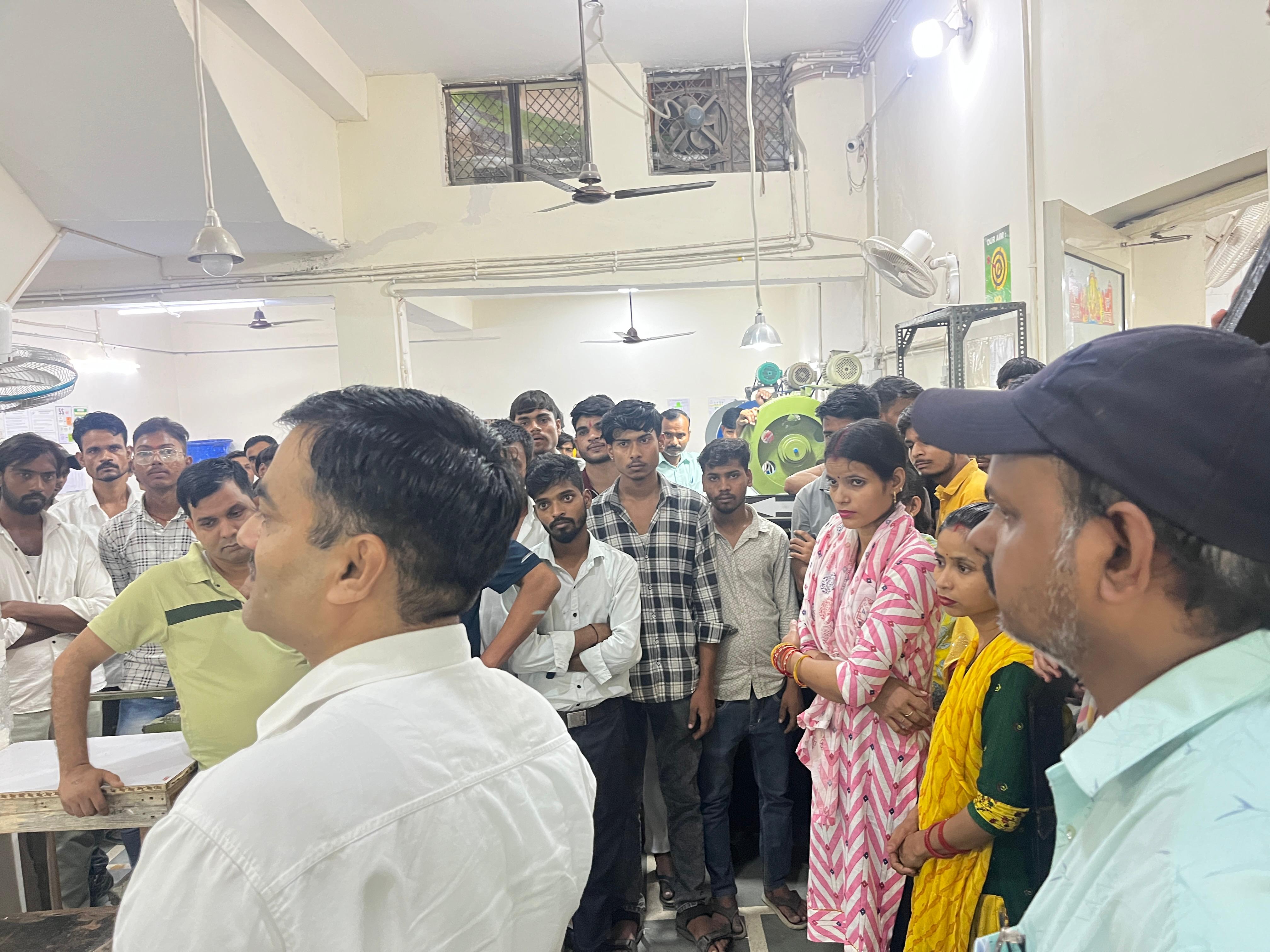 Shop floor training and interaction